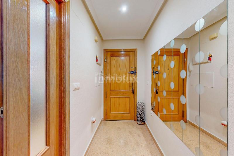 Foto 726dddc5-d94a-4de4-8489-49628f70a2d4. Piso en olof palme 14 luminosa vivienda con terrazaplaza de garaje y trastero en Alicante