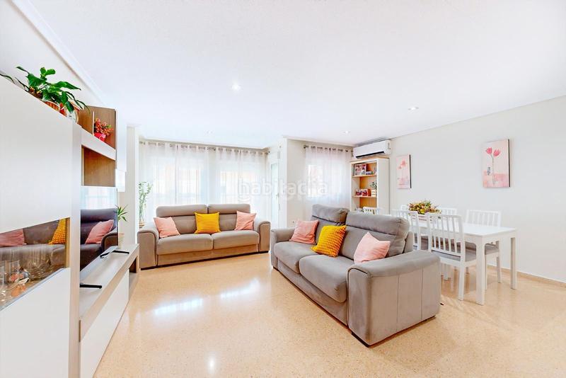 Foto a1e10d95-e235-41f6-84ef-1ef85ad71d9f. Piso en olof palme 14 luminosa vivienda con terrazaplaza de garaje y trastero en Alicante