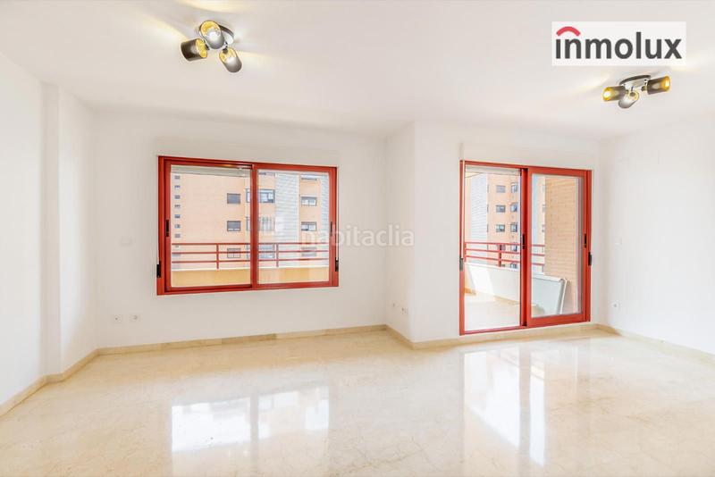 Foto 8ba9eb86-ff99-4ea0-9746-1953482feee3. Affitto appartamento con piscina in Playa de San Juan Alicante