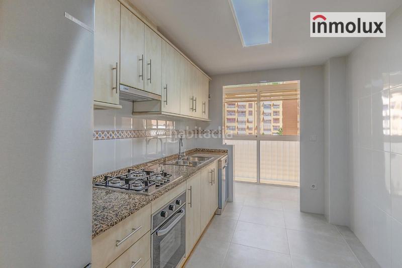 Foto 1fb09ad2-32e5-48e3-b578-793e8cd0a2a3. Miete etagenwohnung mit pool in Playa de San Juan Alicante