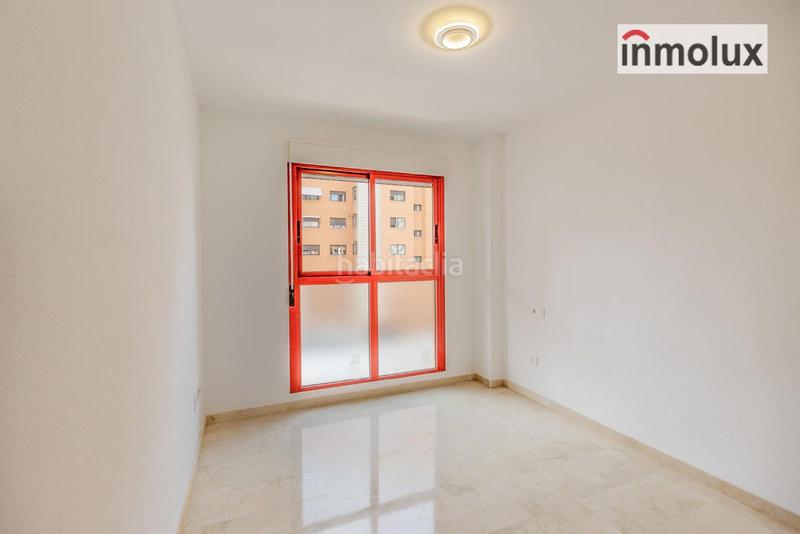 Foto 5462e627-f0c7-4267-8a71-67797449f52f. Miete etagenwohnung mit pool in Playa de San Juan Alicante