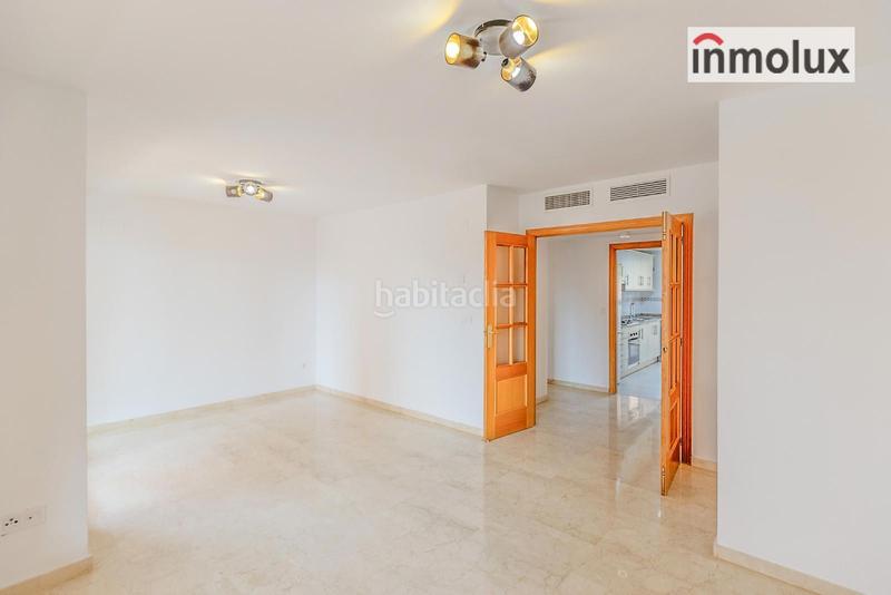 Foto 7f509de7-76df-4cd4-8724-5d69d2ba483c. Rent flat with pool in Playa de San Juan Alicante