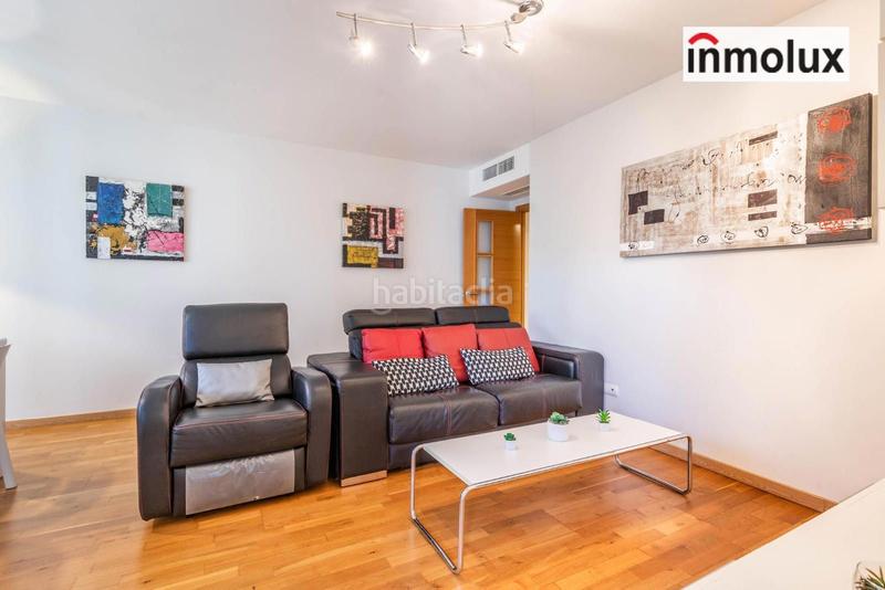 Foto d982ba78-828e-4cce-a470-12d2f2e2c30e. Piso fabulosa vivienda con terraza privada en Playa Muchavista Campello (el)