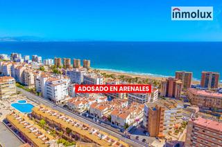Reihenhaus  Calle islas baleares. Precioso bungalow de esquina reformado en arenales del sol
