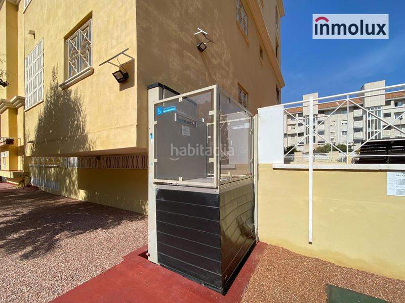 Foto c82f9415-7329-433c-afcc-97877348d05c. Alquiler piso alquiler apartamento con cochera en residencial flamingo en Alicante