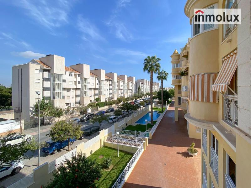 Foto b831d395-9690-43ad-852e-b8ba3a664693. Lloguer pis amb aparcament piscina a Playa de San Juan Alicante