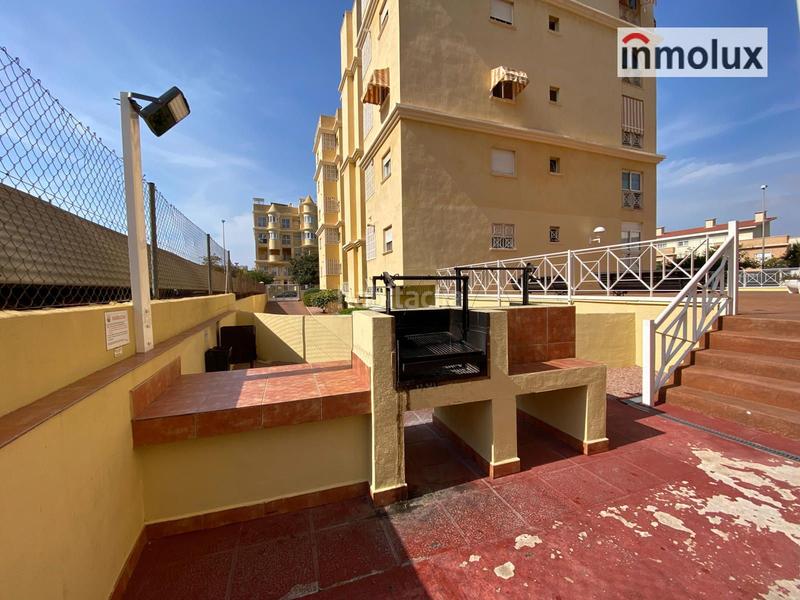 Foto 124cc972-1b45-44d0-80d2-a5fa1f103593. Rent flat with parking pool in Playa de San Juan Alicante