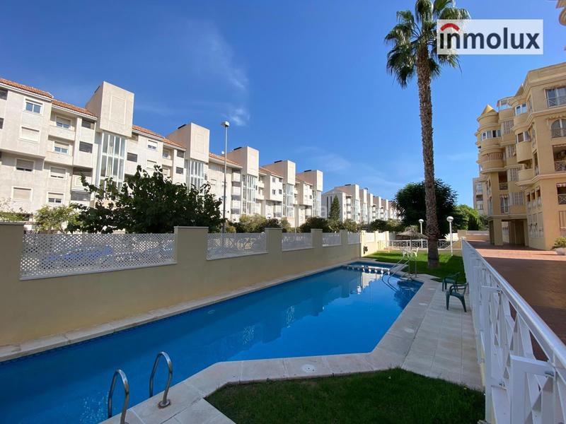 Foto 32f33825-5c8d-4d0a-93f2-f530e006e43e. Rent flat with parking pool in Playa de San Juan Alicante