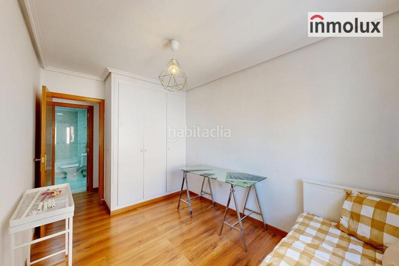 Foto 3b7cb5df-a17c-4735-a682-22047a4e783d. Pis amb calefacció aparcament piscina a Albufereta Alicante