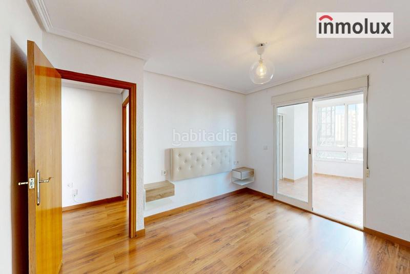 Foto 6eac3950-aecd-43f3-b209-3b5ed3a426ad. Pis amb calefacció aparcament piscina a Albufereta Alicante