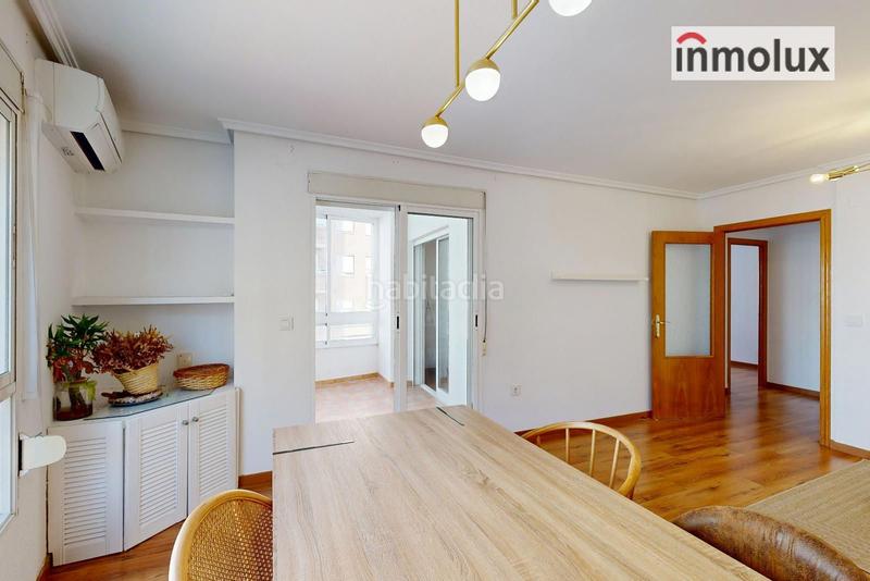 Foto 97e88fda-b571-4633-86a3-92b490e401e2. Pis amb calefacció aparcament piscina a Albufereta Alicante