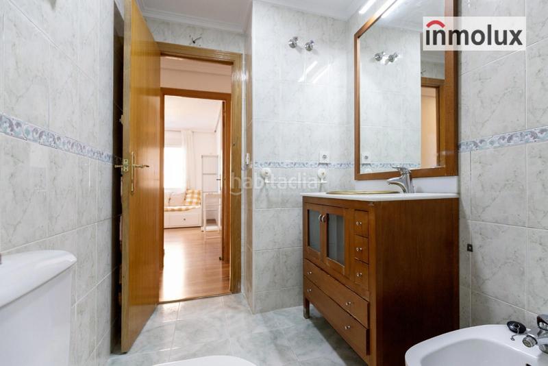 Foto 9ae8ff78-4023-4680-8cbf-3e195488439f. Pis amb calefacció aparcament piscina a Albufereta Alicante