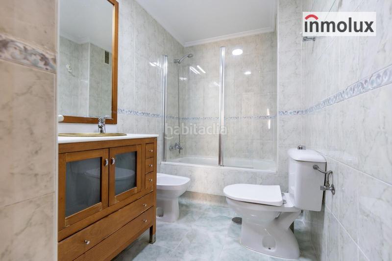 Foto b9898a57-d5eb-460a-b33e-ca55d8a69001. Pis amb calefacció aparcament piscina a Albufereta Alicante