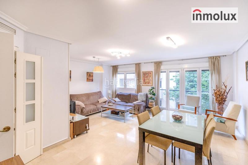 Foto 57ba9e6b-5502-4322-814c-0b9f41f26b3c. Alquiler piso alquiler larga temporada zona Mercado en Alicante