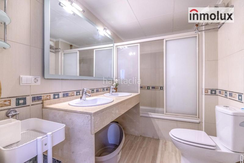 Foto c435d78d-4a13-4742-9913-f79a0db0279b. Location appartement avec chauffage parking dans Mercado Alicante