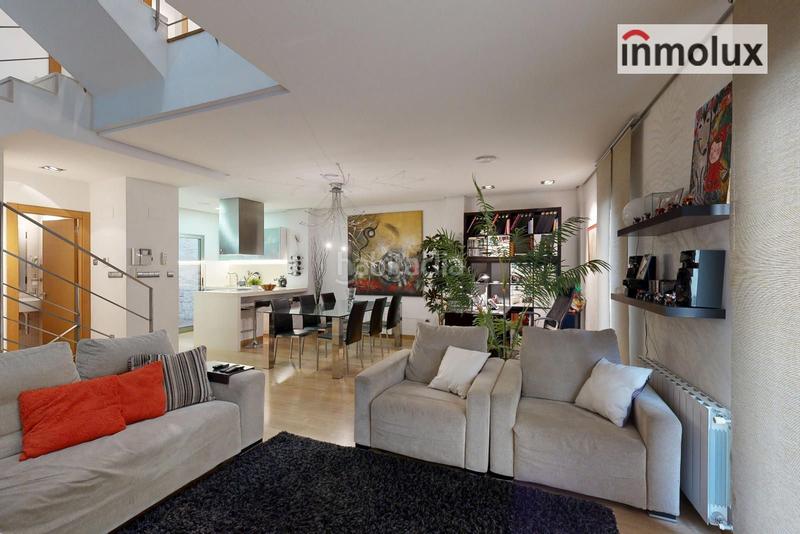 Foto 10d46eac-a5d5-4e13-b49e-7c4cedb8d2c8. Casa amb calefacció aparcament a Centro Elche / Elx