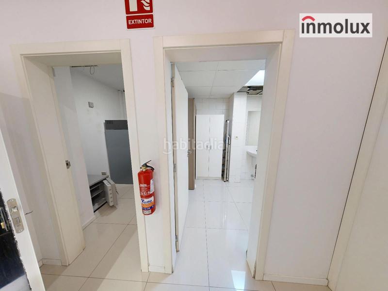 Foto 313c2377-2e91-46d7-8fcb-17f1704c5306. Local comercial a Ensanche-Diputación Alicante