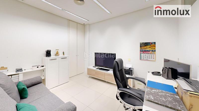 Foto a424d922-ed42-488f-9cca-a00a77e6f6a0. Local comercial a Ensanche-Diputación Alicante