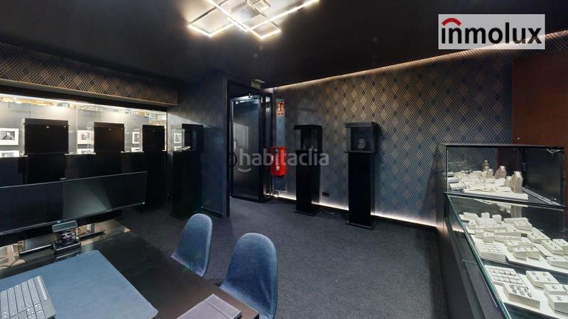 Foto b1d1f1c0-978d-4237-93d3-5cdcf056baf8. Local comercial a Ensanche-Diputación Alicante