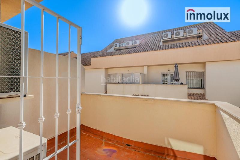 Foto 59d69637-2027-4d38-a49e-2f62c2a1149b. Casa adossada amb calefacció aparcament piscina a Alicante