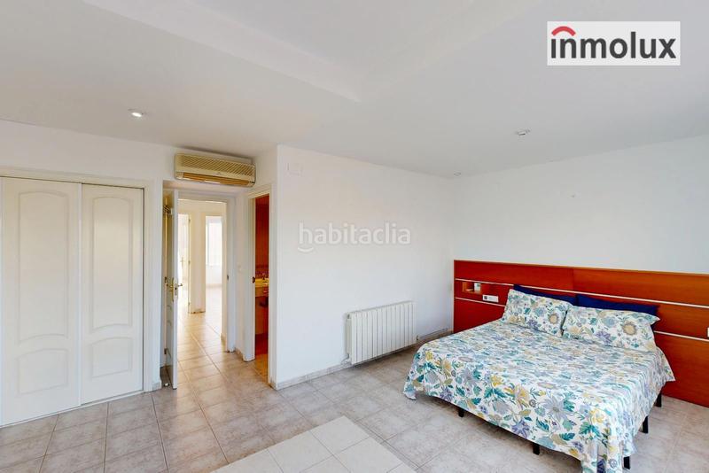 Foto 96310c06-70af-442a-966e-d5288518dd22. Casa adossada amb calefacció aparcament piscina a Alicante