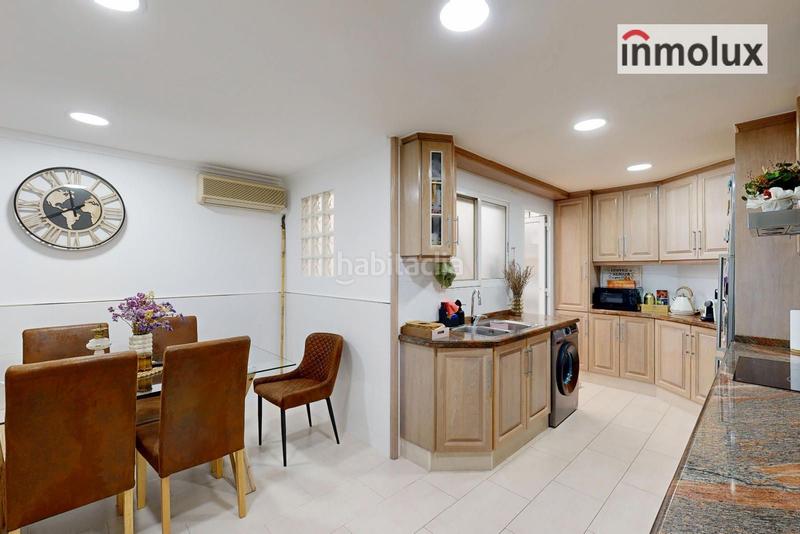 Foto 6a6e6e92-91a2-41c9-8d3d-c1390d2d820c. Piso  reformado de tres habitaciones San Gabriel en Alicante