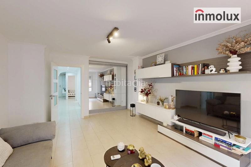 Foto d475b9b0-35a2-43c9-a25c-32eb5ba80d62. Piso  reformado de tres habitaciones San Gabriel en Alicante