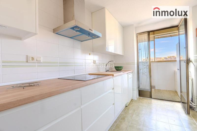 Foto 75e464cb-5b38-431e-bb35-2ee535e287b1. Pis a avenida holanda 14 a Playa de San Juan Alicante