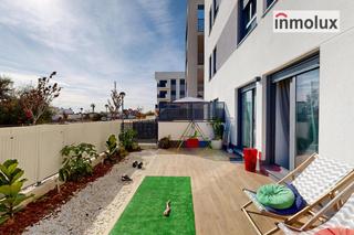 Pis  Calle aigues. Bajo con garaje y trastero en nou nazaret