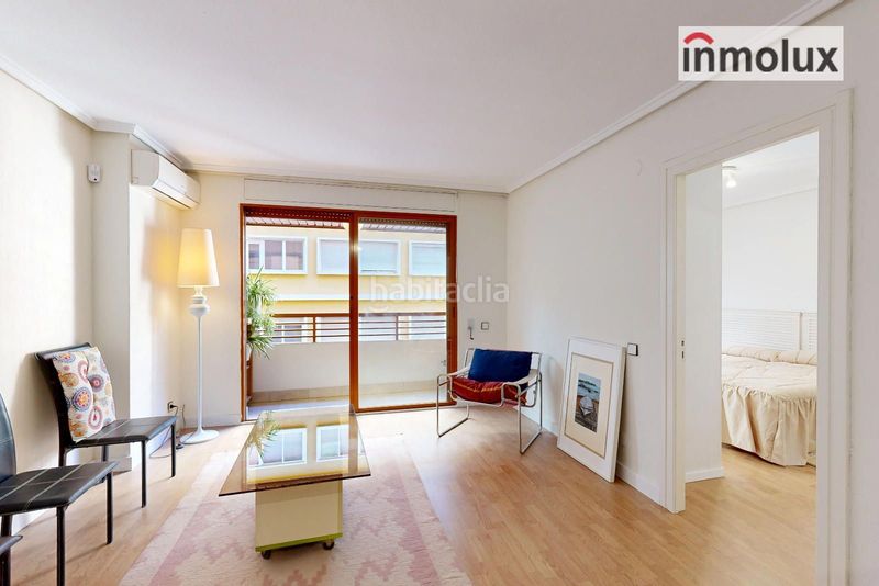 Foto 925850db-f877-4422-bbec-06d4a24465d1. Pis amb calefacció a Barrio del Centro Alicante