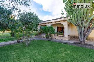 Chalet  Calle galatea. Chalet independiente en gran parcela, junto al liceo francés