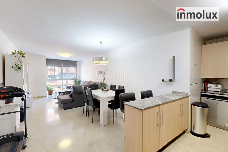 Foto d5dcf7e4-42b1-4f7a-8d07-2b6beeea7045. Pis amb calefacció aparcament a Los Ángeles Alicante