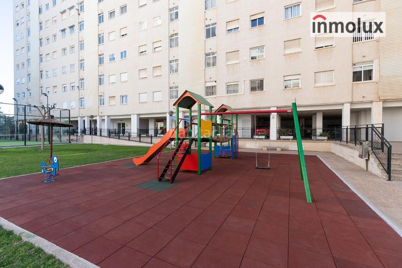 Foto b31eb537-0e52-4a2f-ab70-343721ef9192. Pis amb aparcament piscina a Albufereta Alicante