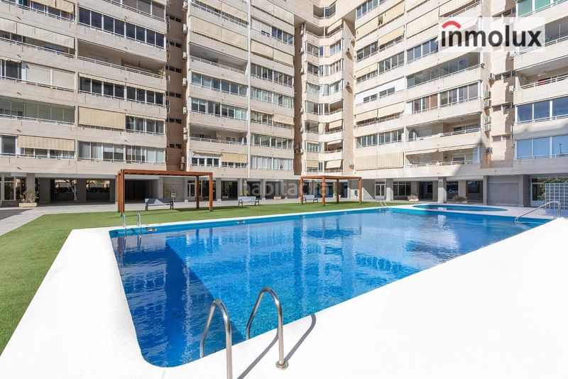Foto da137c54-409c-4edf-b7a5-8ddbd70987e2. Pis amb aparcament piscina a Albufereta Alicante