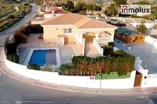 Xalet  Calle migjorn. Chalet independiente en busot, con piscina, vivienda anexa en en