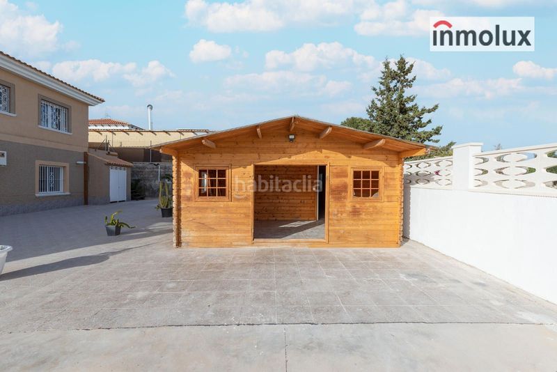 Foto 87bea564-33fe-4c81-a543-855c70538f01. Xalet amb aparcament piscina a Busot