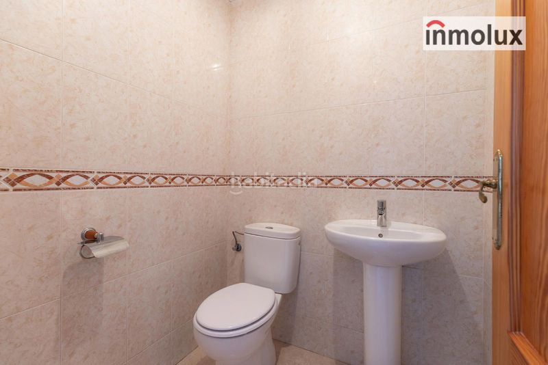 Foto b74496f4-458e-4817-85d1-bfafe4b68881. Xalet amb aparcament piscina a Busot