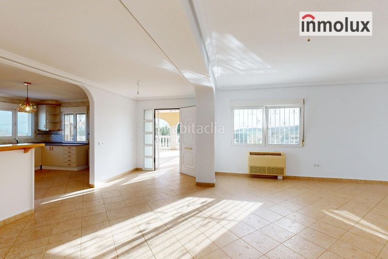 Foto c487858d-d435-4fec-a880-b9058879525e. Xalet amb aparcament piscina a Busot