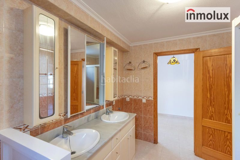 Foto ed010ab5-7fa0-4558-9d8d-0468047130fd. Xalet amb aparcament piscina a Busot