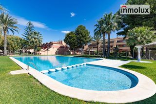 Casa adossada a Paseo La Maigmona, 59