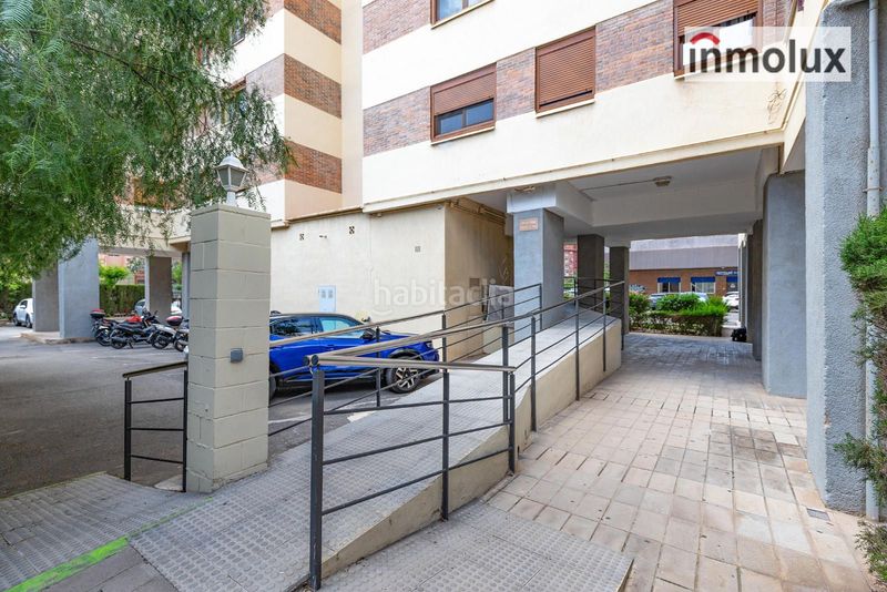 Foto fb4873c2-20b3-45ab-8d34-465f6df9db2f. Pis amb aparcament a Babel Alicante