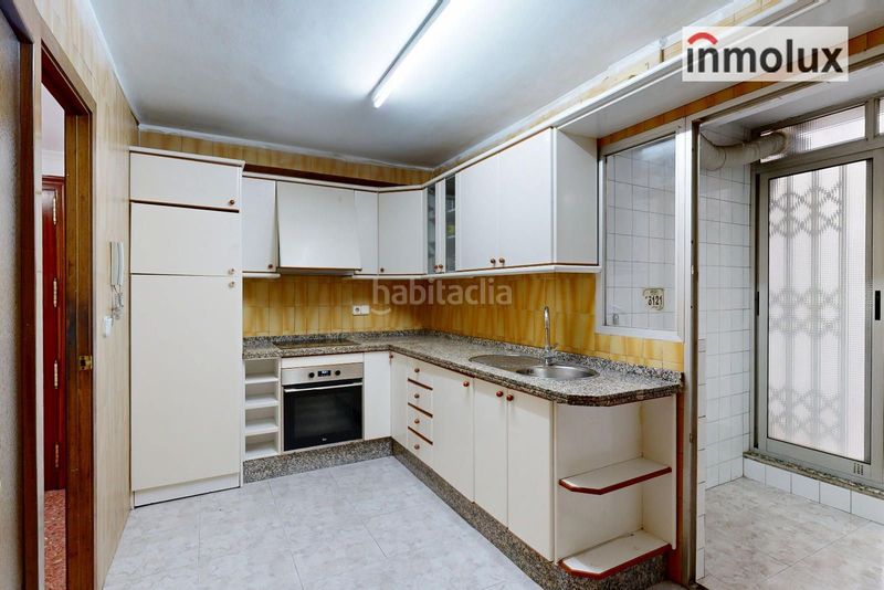 Foto 1db3bab9-0c92-46b4-af9f-dd5da5d01b61. Pis a Mercado Alicante