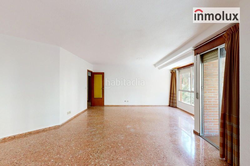 Foto 8834de35-d653-4547-8617-2e459bb3183f. Pis a Mercado Alicante