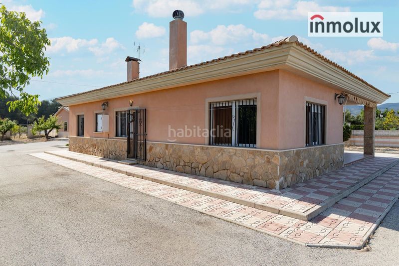 Foto d7b3bf25-0f82-4b4f-8159-39141e18e16c. Xalet amb piscina a Castalla