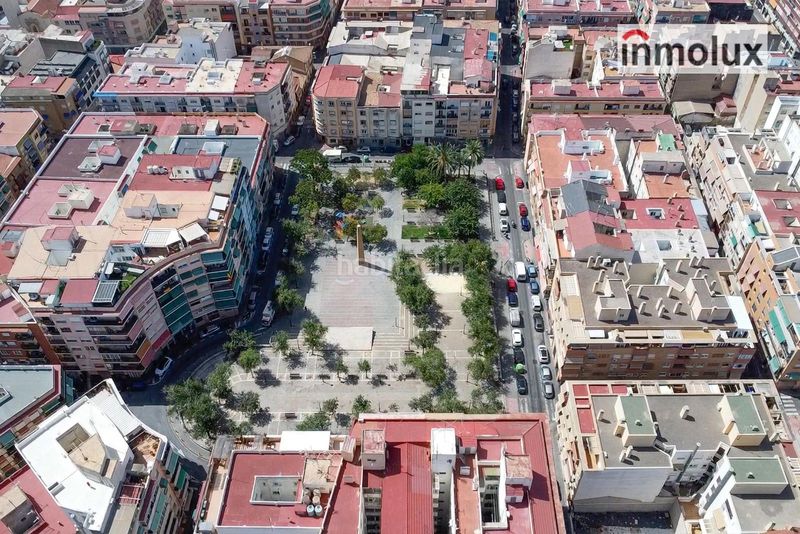 Foto 9eb4cd4a-7962-4e60-8de4-d69f534cd7e9. Pis amb calefacció a Carolinas Altas Alicante