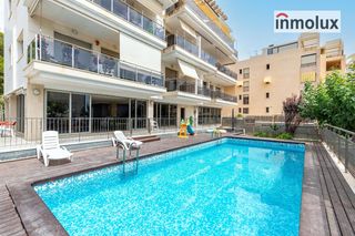 Àtic  Calle tarragona. Ático dúplex de lujo con solárium y vistas panorámicas al medite
