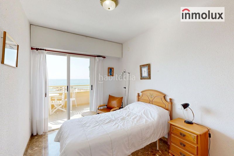 Foto cfc5a53d-fd01-410b-a7c7-38cc0846e2e0. Pis amb calefacció aparcament piscina a Pueblo Español-Coveta Fumá Campello (el)