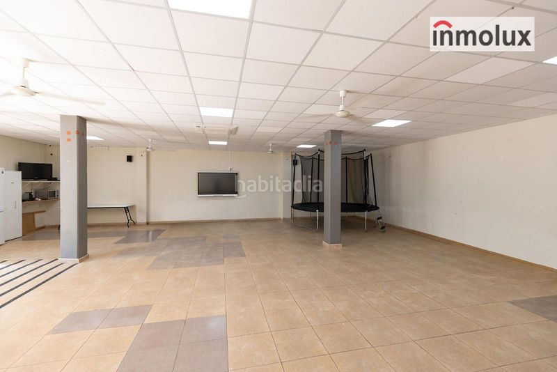 Foto a43b852e-9f87-438a-adb4-a1a9f19c8b51. Pis amb aparcament piscina a Paus - Polígono San Blas Alicante