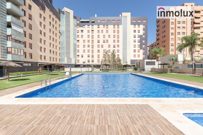 Foto f425d66f-e629-4a3e-aa96-ef6a0e645672. Pis amb aparcament piscina a Paus - Polígono San Blas Alicante
