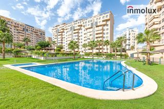 Duplex  Calle tridente. Ático dúplex con gran terraza privada y vistas despejadas  playa